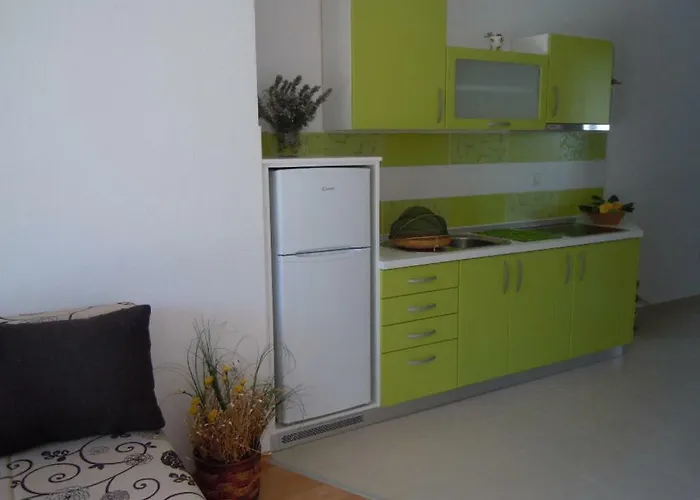 Apartments Tri Sestrice