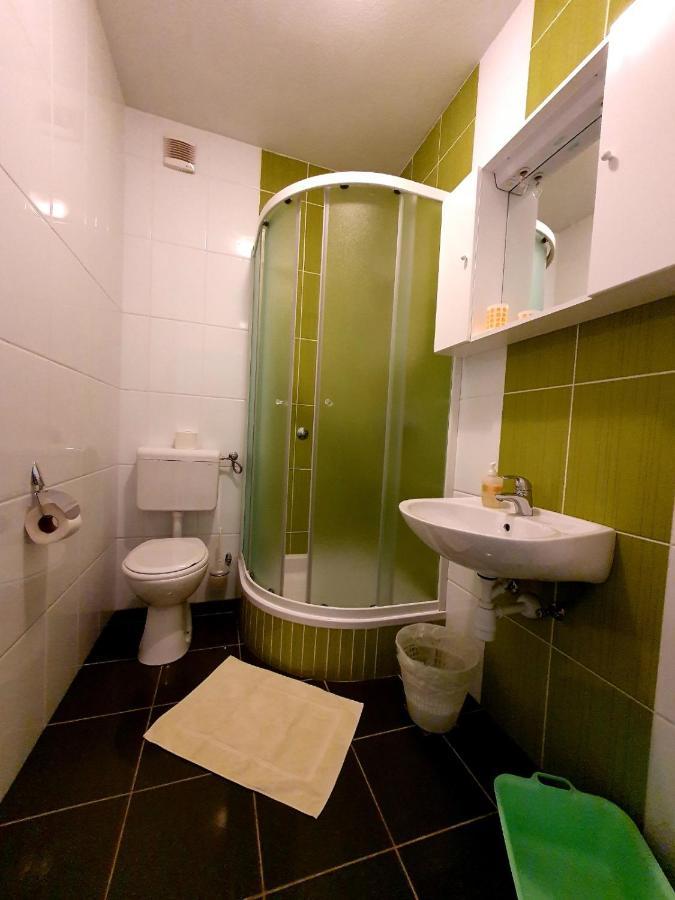 Tri Sestrice Apartment