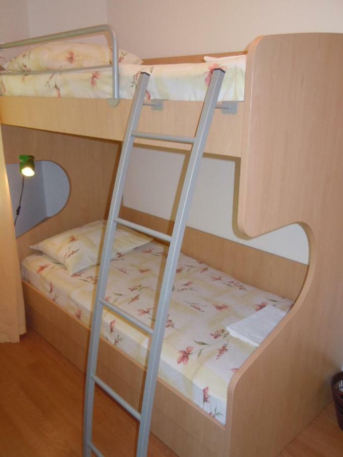 Apartment Tri Sestrice Sveta Nedelja (Hvar)