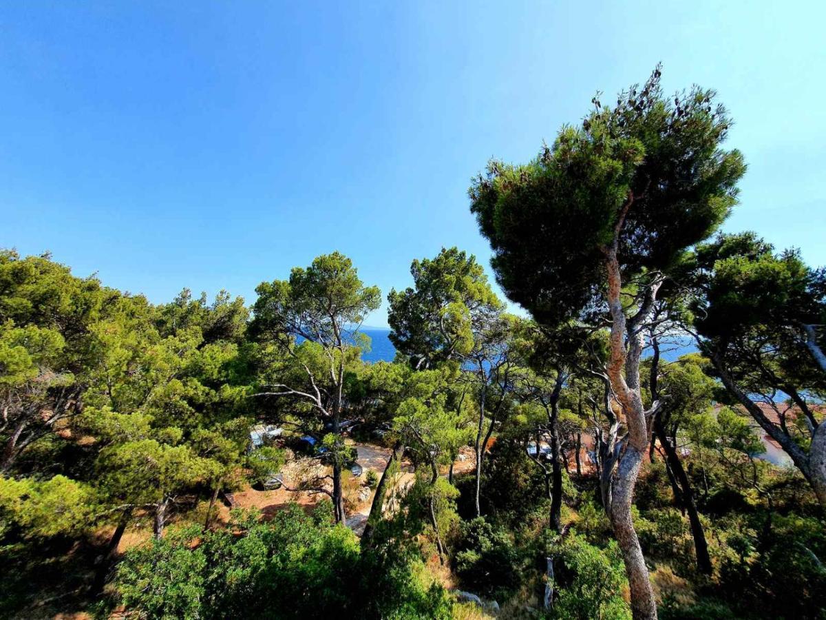 Tri Sestrice Sveta Nedelja (Hvar)